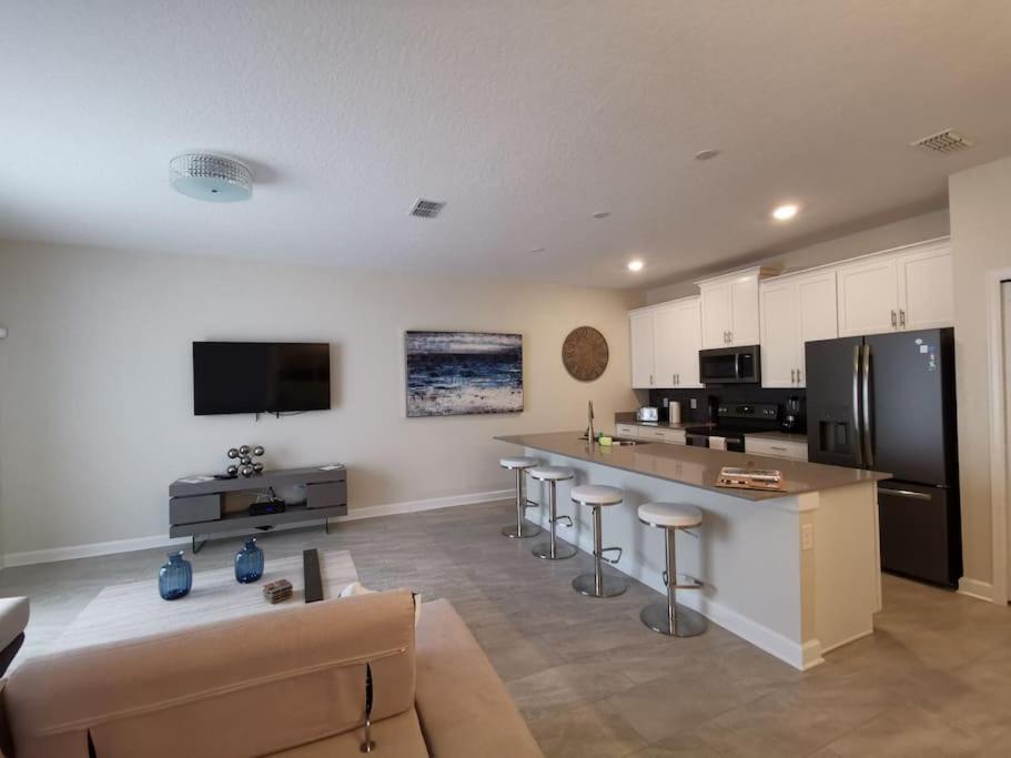 Makin Memories Gated Style Community Storey * Kissimmee